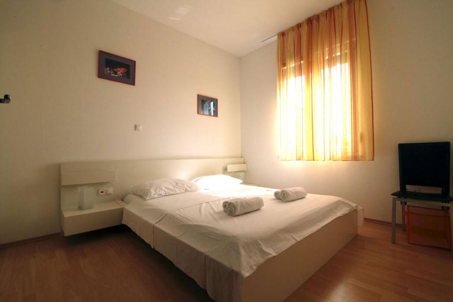 Eddie - Great Location & Comfor Apartment