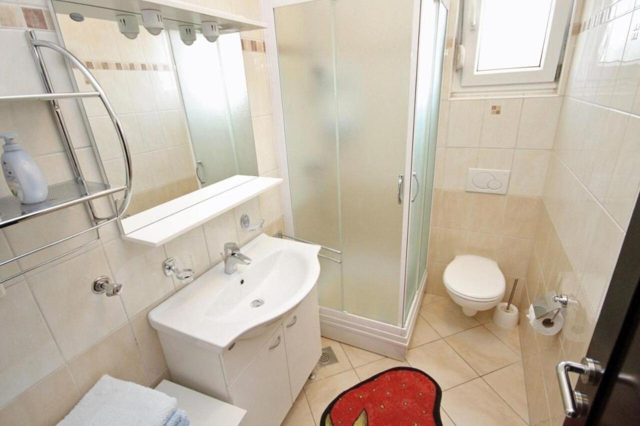 Apartment Eddie - Great Location & Comfor *